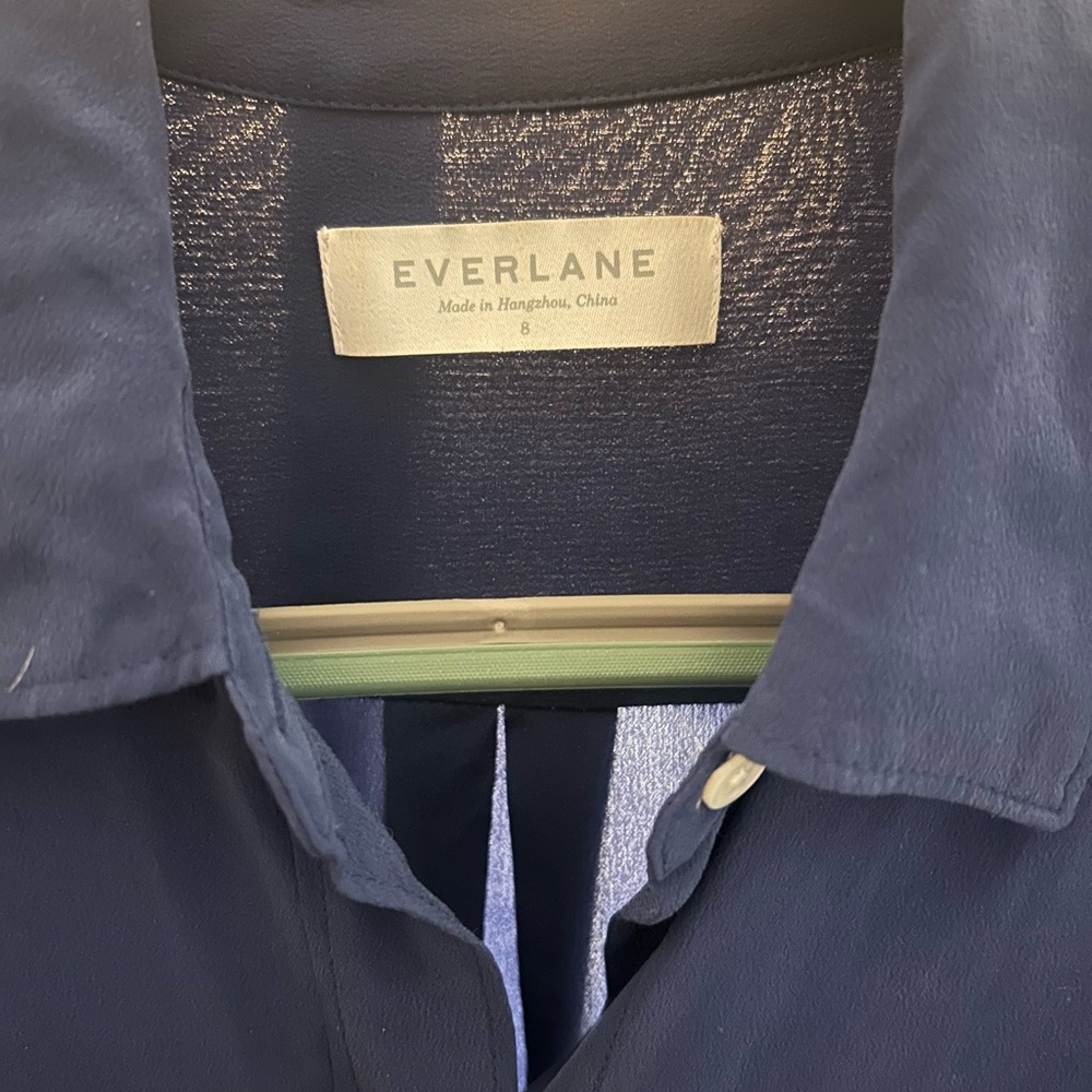 Blue Everlane The Clean Silk Relaxed Shirt - Picture 5 of 9